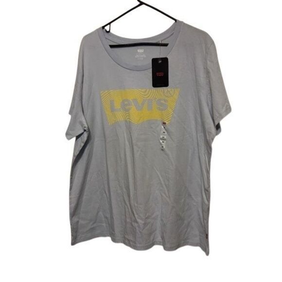 Levi’s Women’s Size 2XL Light Blue T-Shirt *New* - Picture 1 of 5